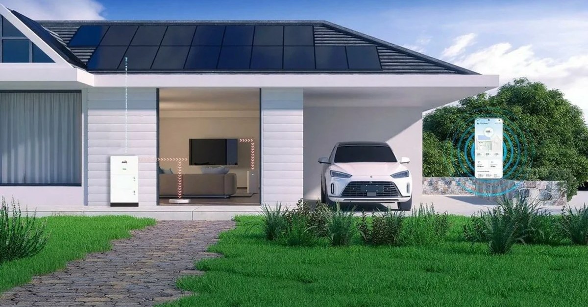 Casa con impianto fotovoltaico, batteria di accumulo e ricarica per l'auto elettrica