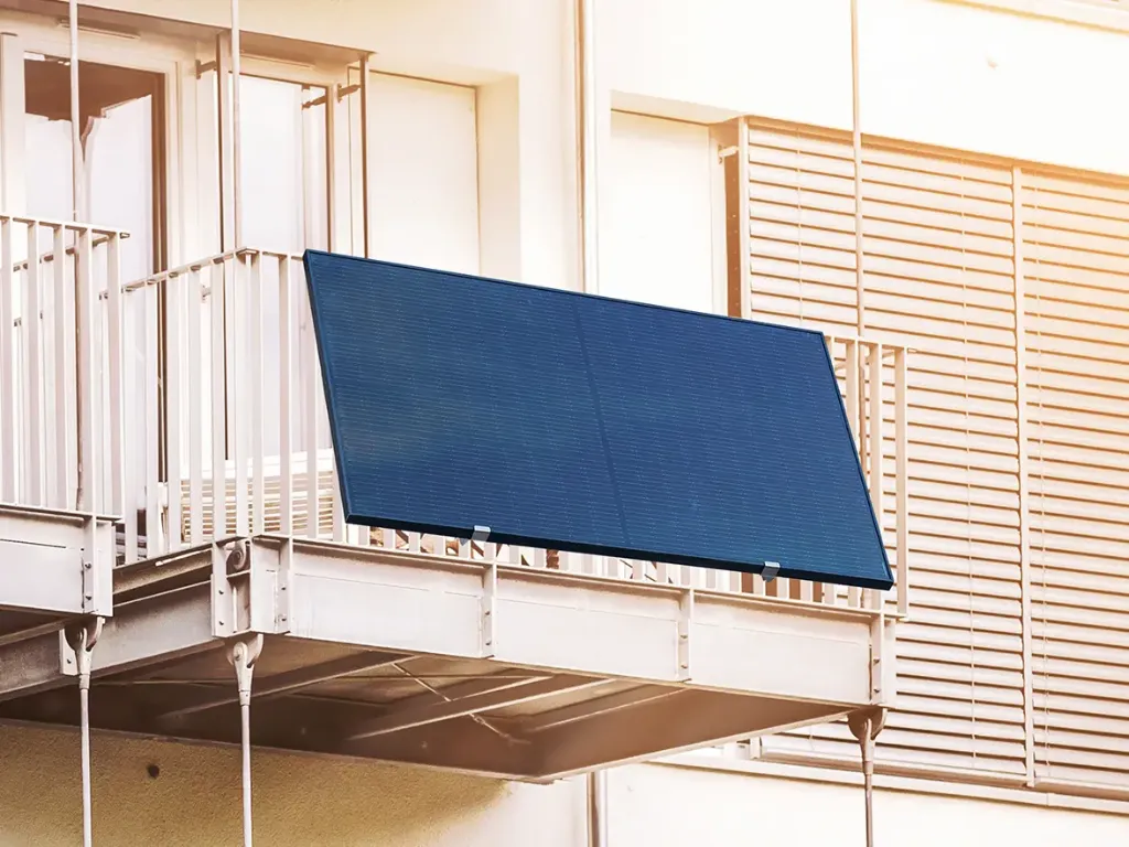 Enel Sun Plug&Play - Fotovoltaico da balcone con ringhiera
